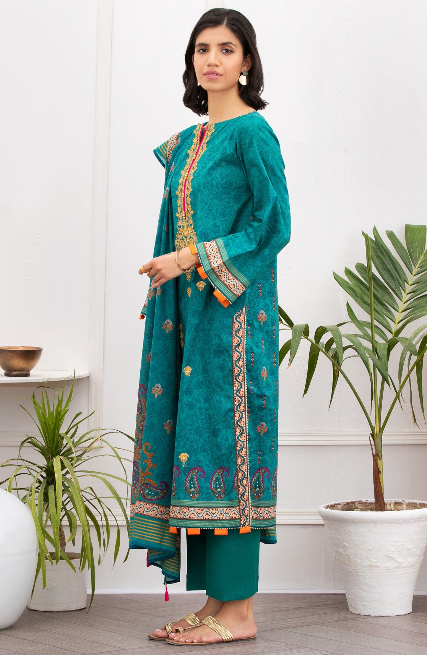 Orient - Unstitched 3 Piece Embroidered Lawn Suit