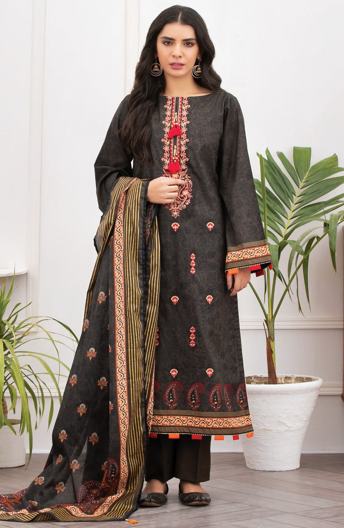 Orient - Unstitched 3 Piece Embroidered Lawn Suit