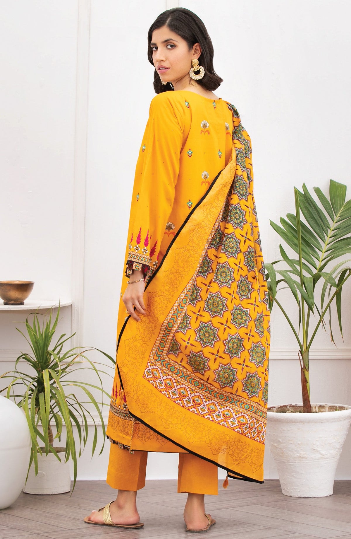 Orient - Unstitched 3 Piece Embroidered Lawn Suit