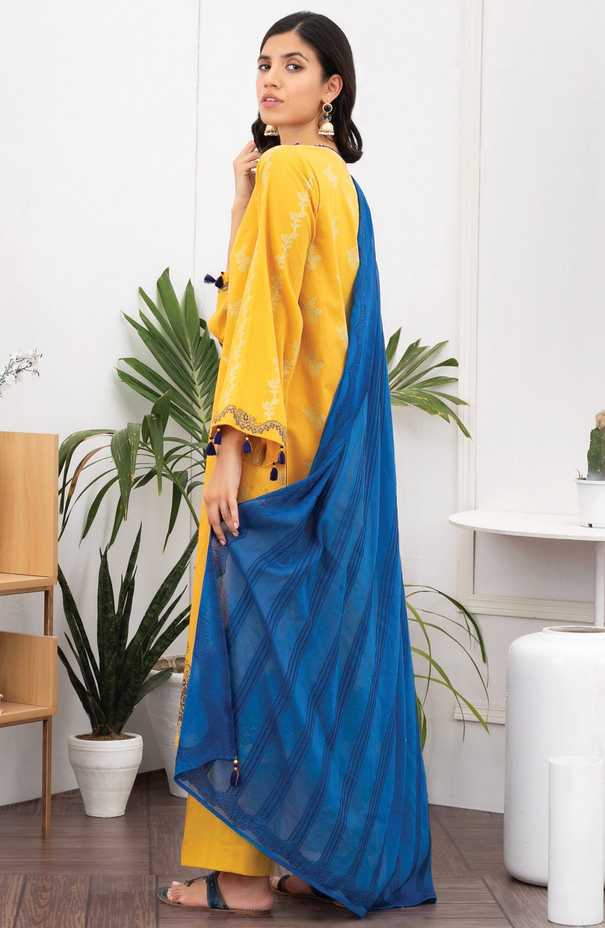 Orient - Unstitched 3 Piece Printed Jacquard Suit