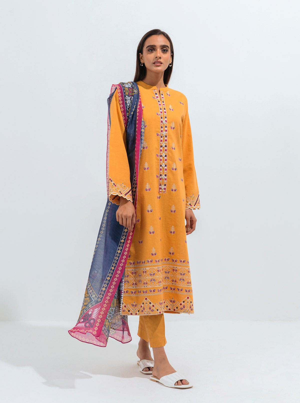 Beechtree - Tuscan Glow-Embroidered-3P