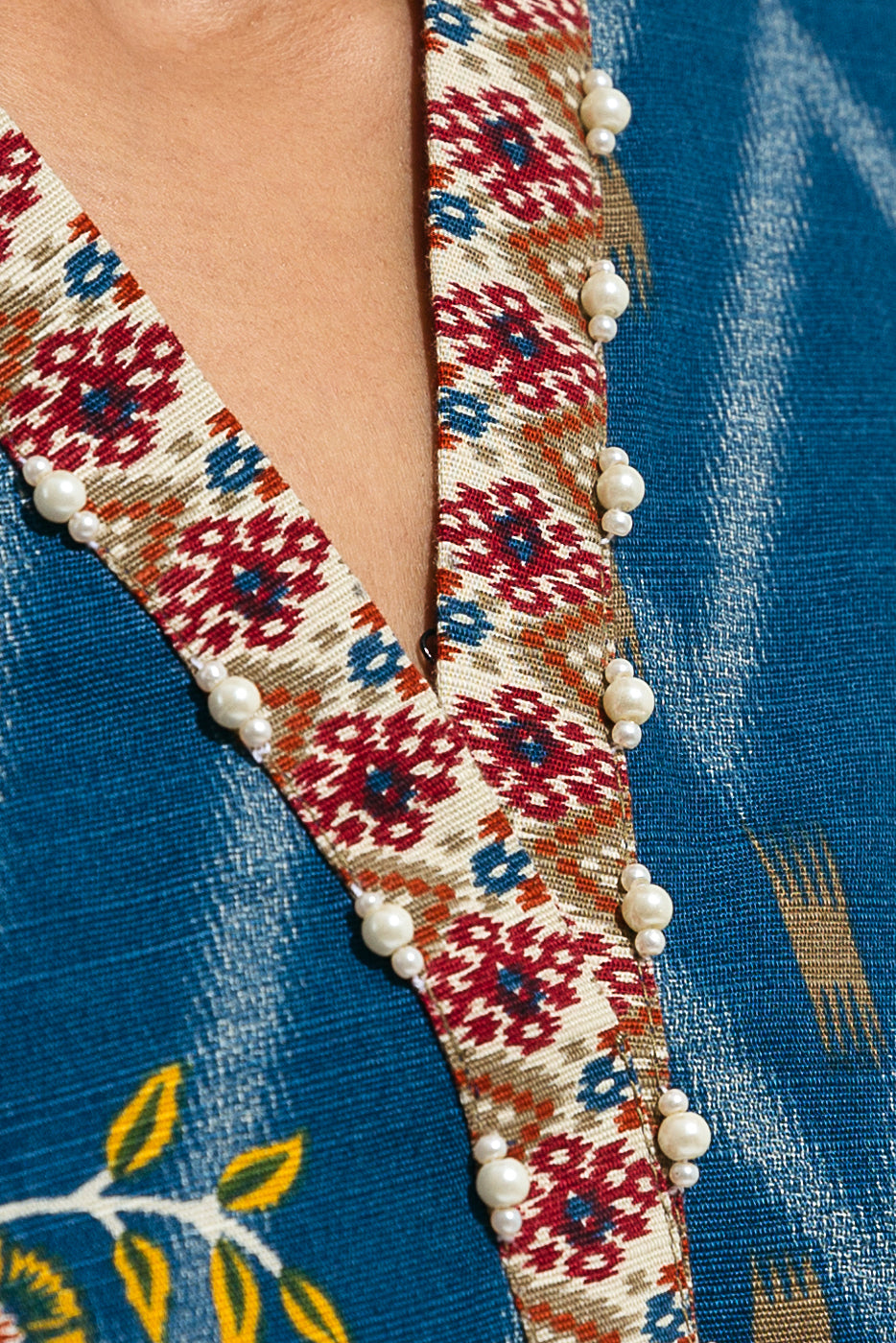 Beechtree - 2 PIECE - PRINTED KHADDAR SUIT - ORIENTAL FLORA