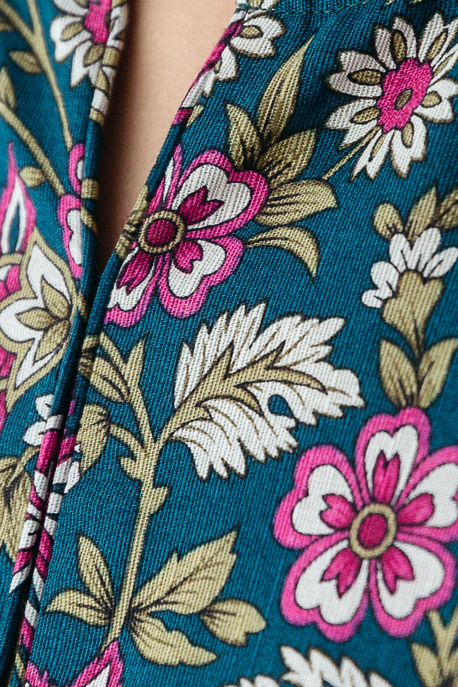 Beechtree - 2 PIECE - PRINTED KHADDAR SUIT - BERYL BLOOM (UNSTITCHED)