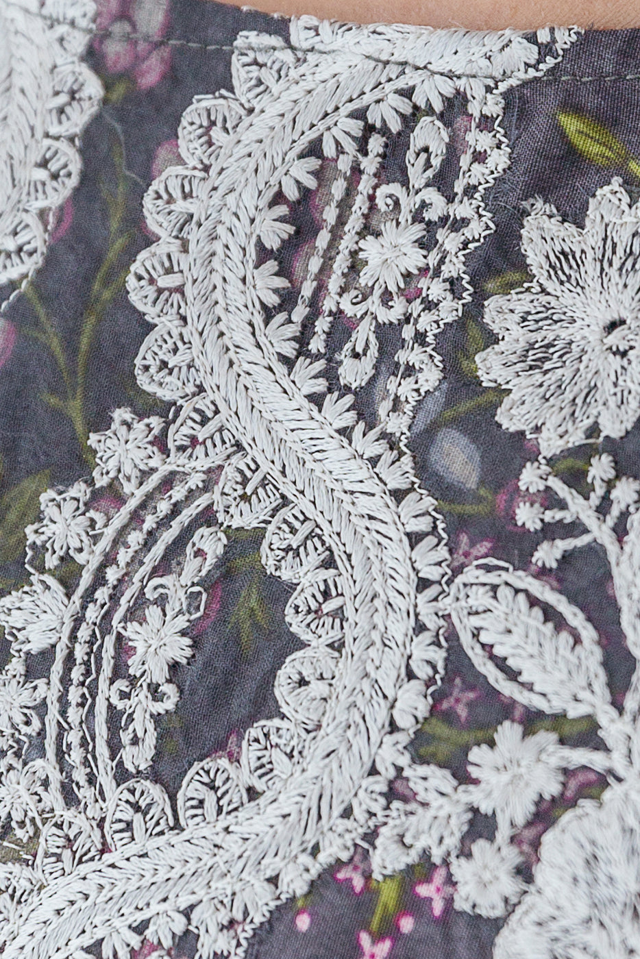 Beechtree - 3 PIECE - EMBROIDERED CAMBRIC SUIT - EBONY BLOOM (UNSTITCHED)