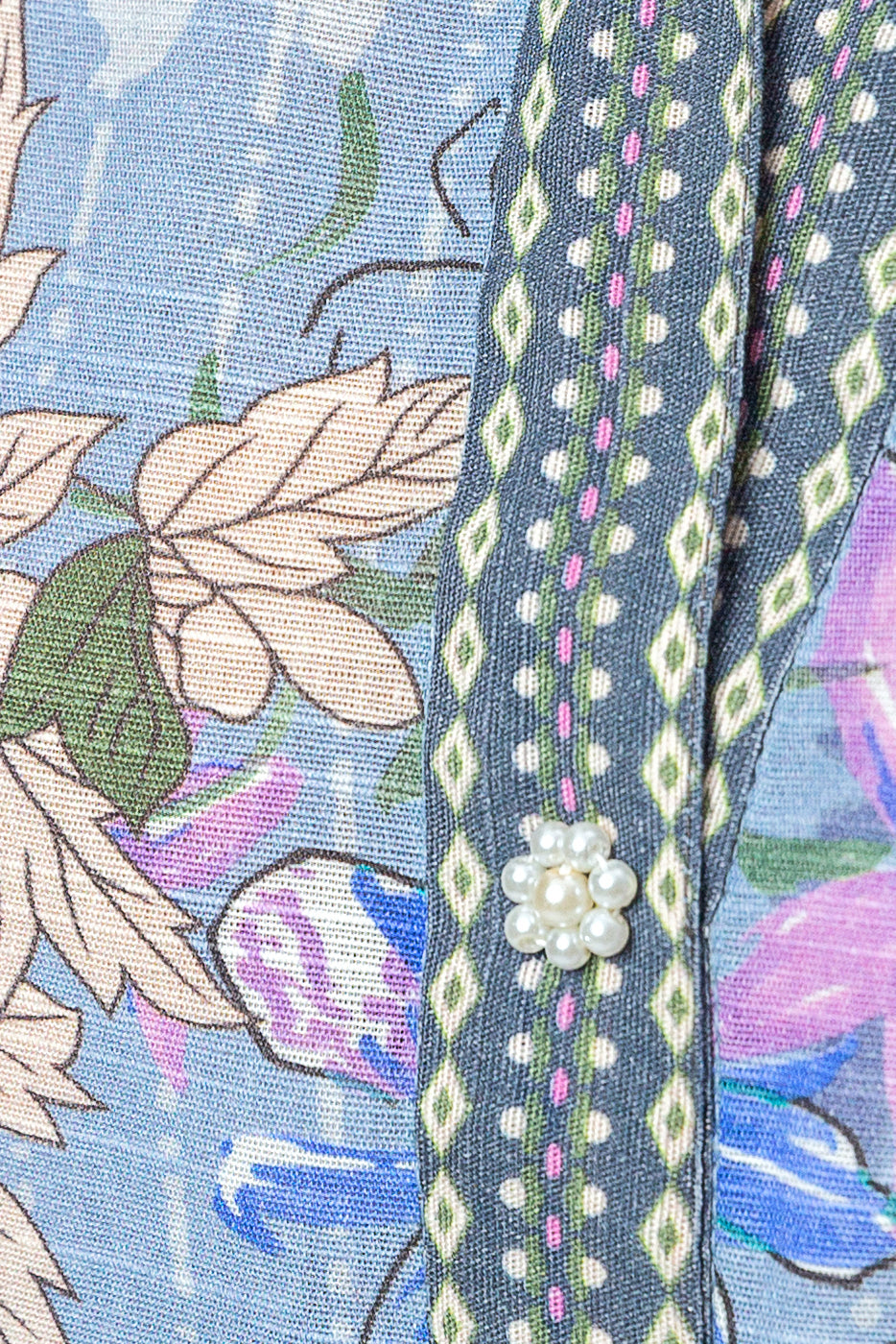 Beechtree - 2 PIECE - PRINTED KHADDAR SUIT - FLORAL HEAVEN (UNSTITCHED)