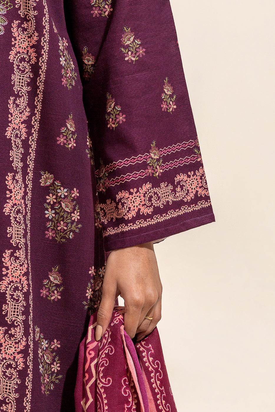 Beechtree - 3 PIECE - EMBROIDERED KHADDAR SUIT WITH SHAWL - MULBERRY BLOOM (UNSTITCHED)