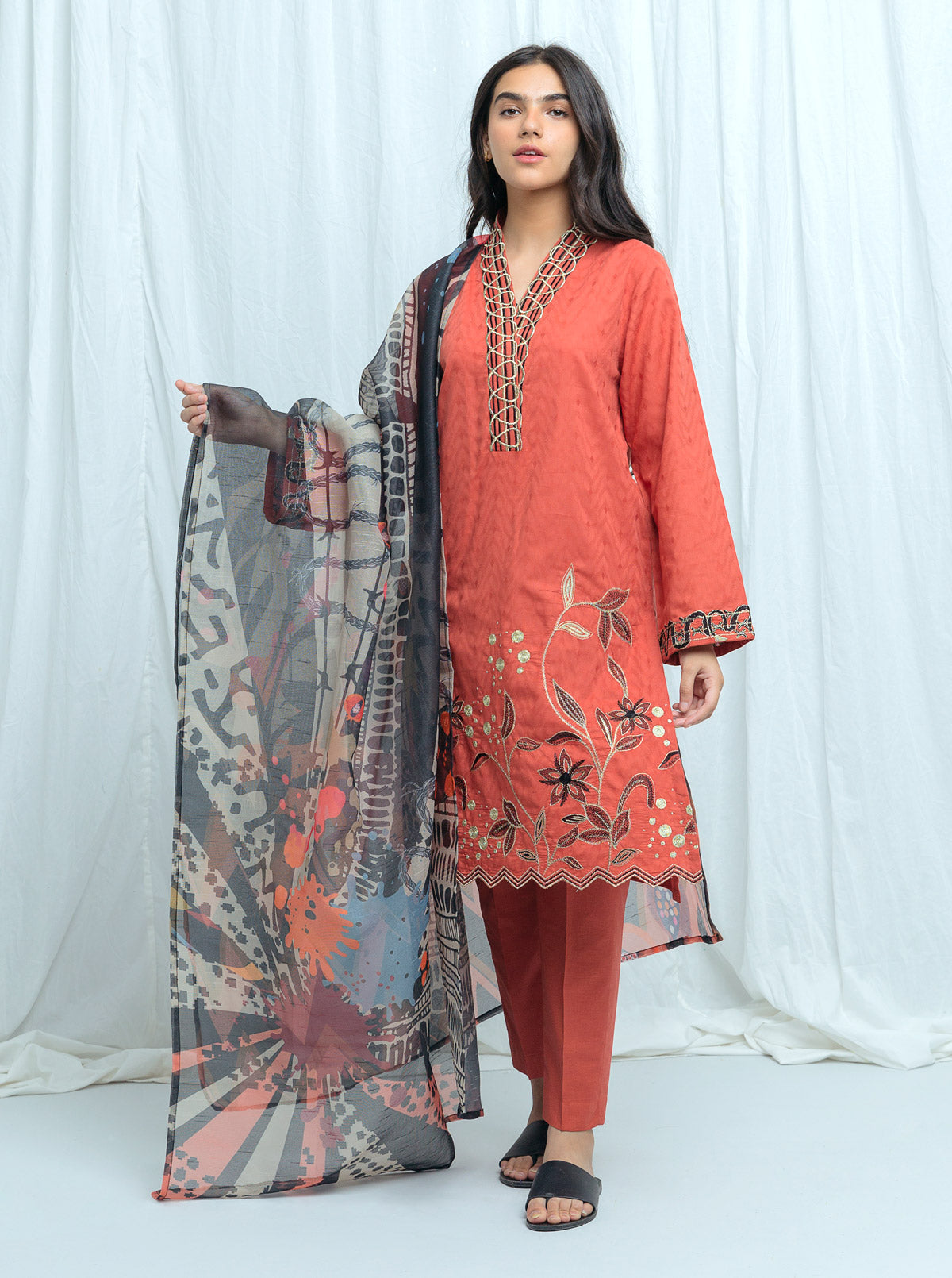 Beechtree - Classy Coral-Embroidered-2P