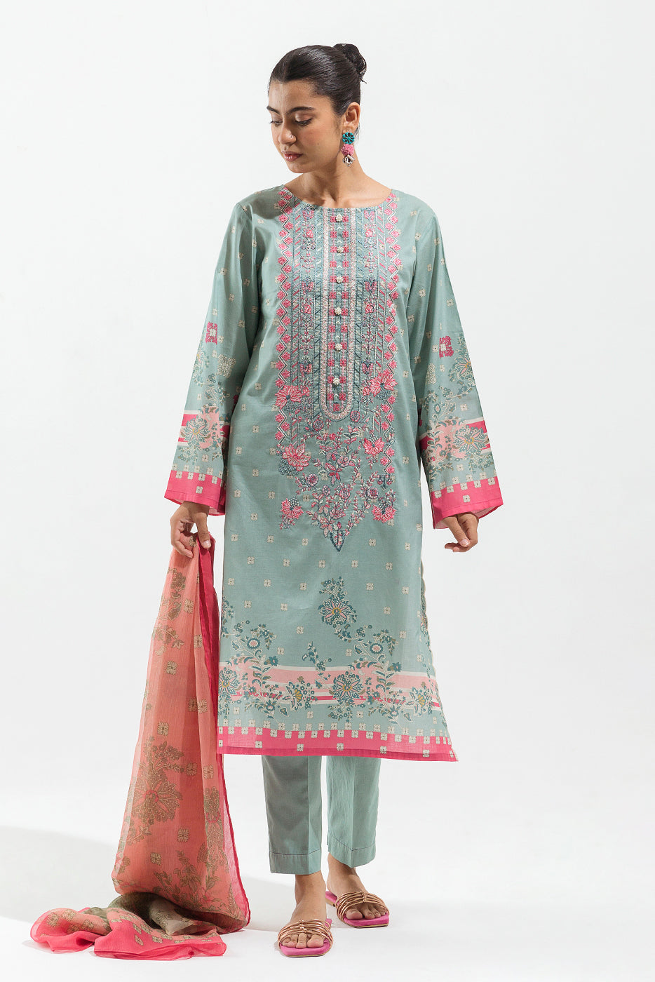 Beechtree - 2 PIECE - EMBROIDERED LAWN SUIT - BLOOMY ICEBERG