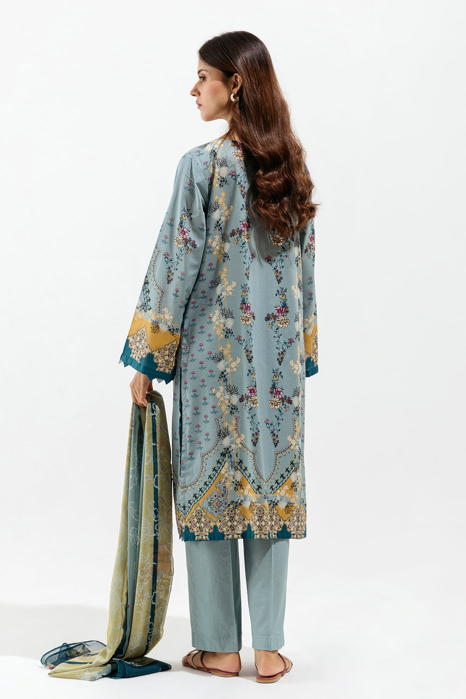 Beechtree - 2 PIECE - EMBROIDERED LAWN SUIT - CYAN ORCHID (UNSTITCHED)