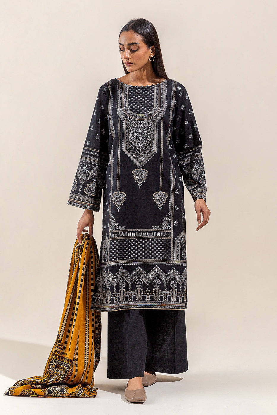 Beechtree - 3 PIECE - PRINTED KHADDAR SUIT - GLOOMY MYTH (UNSTITCHED)