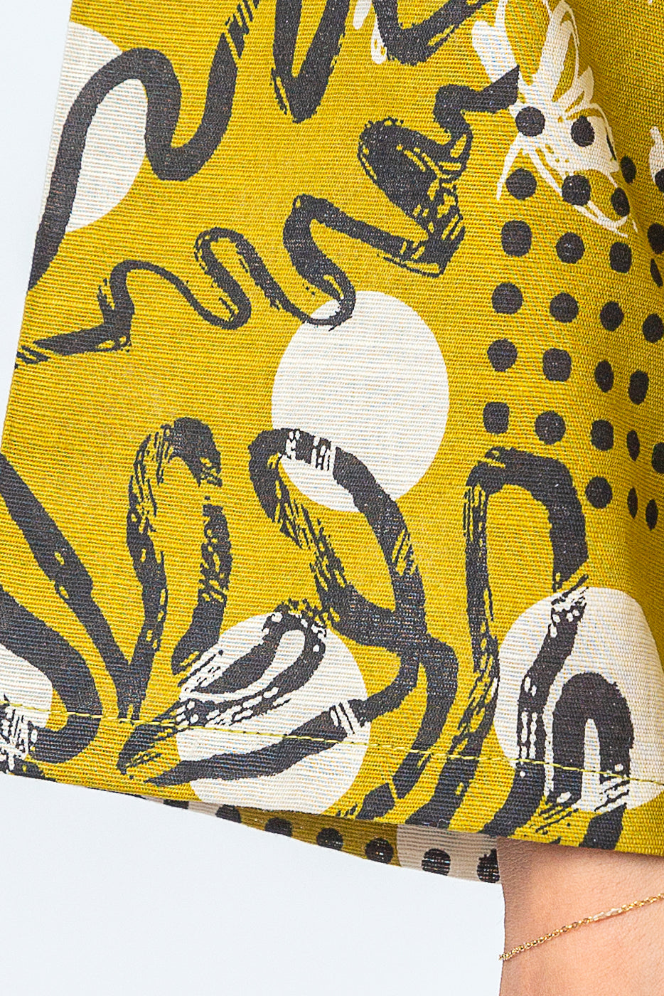 Beechtree - 3 PIECE - EMBROIDERED KHADDAR SUIT - DELICATE PETALS (UNSTITCHED)