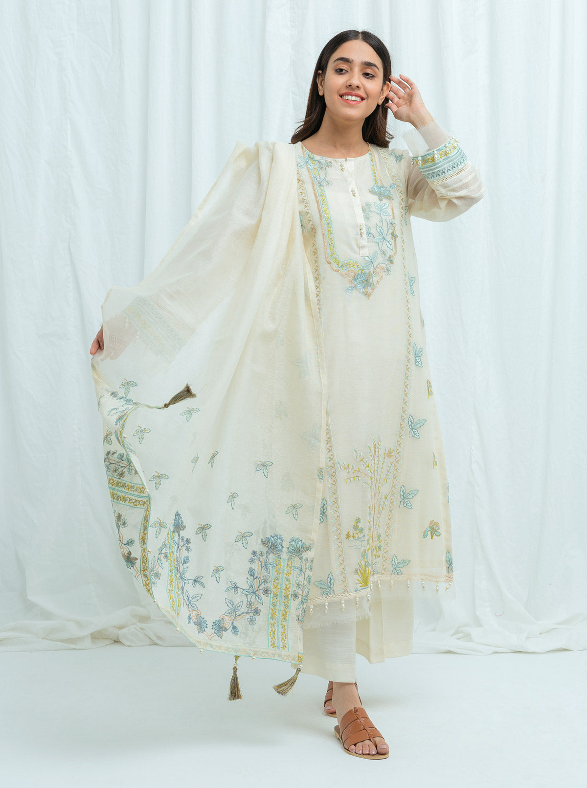 Beechtree - PEARLY BLUSH-Embroidered-4P