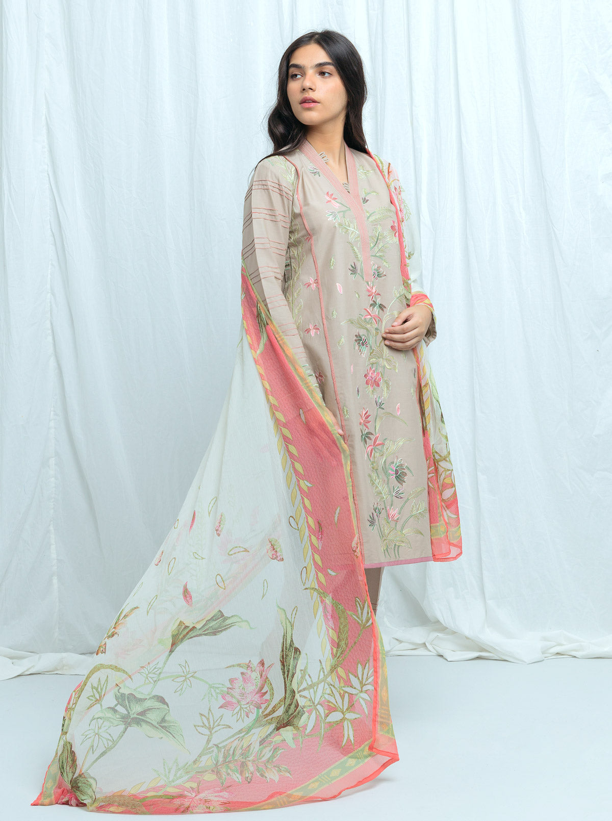 Beechtree - Mystique Mist-Embroidered-3P