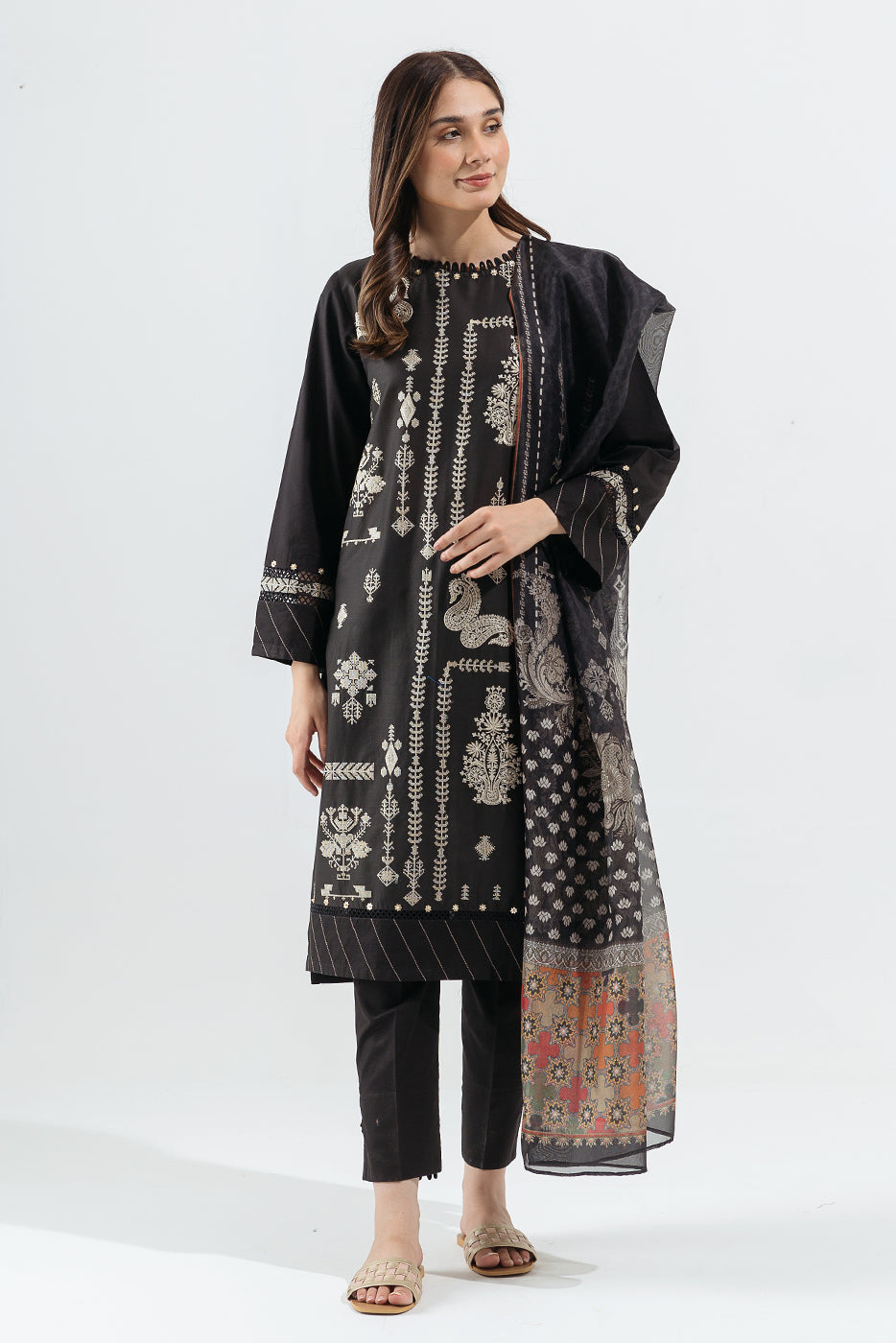 Beechtree - Ebony Maze-Embroidered-3P