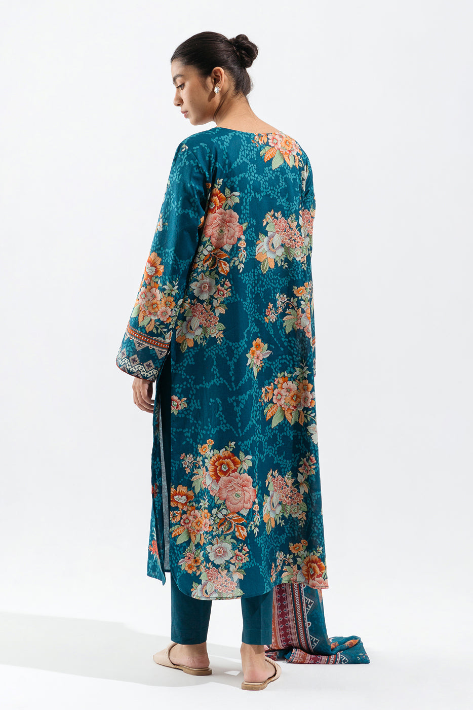 Beechtree - 3 PIECE - EMBROIDERED LAWN SUIT - AZURE BLISS