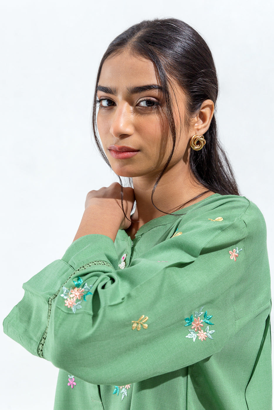 Beechtree - 2 PIECE EMBROIDERED CHAMBRAY SUIT (PRET)