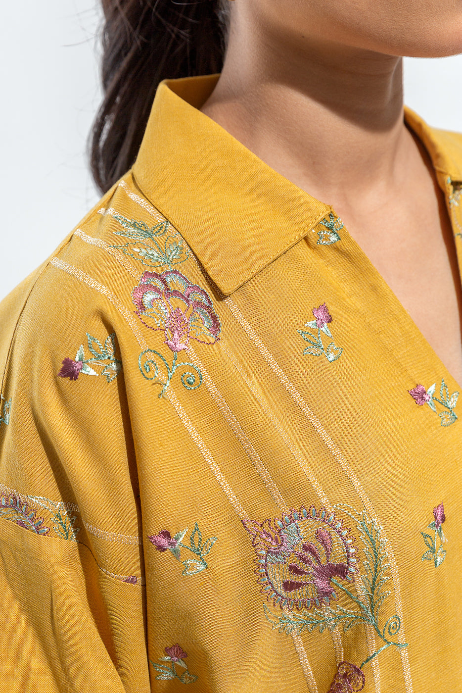 Beechtree - 2 PIECE EMBROIDERED CHAMBRAY SUIT (PRET)