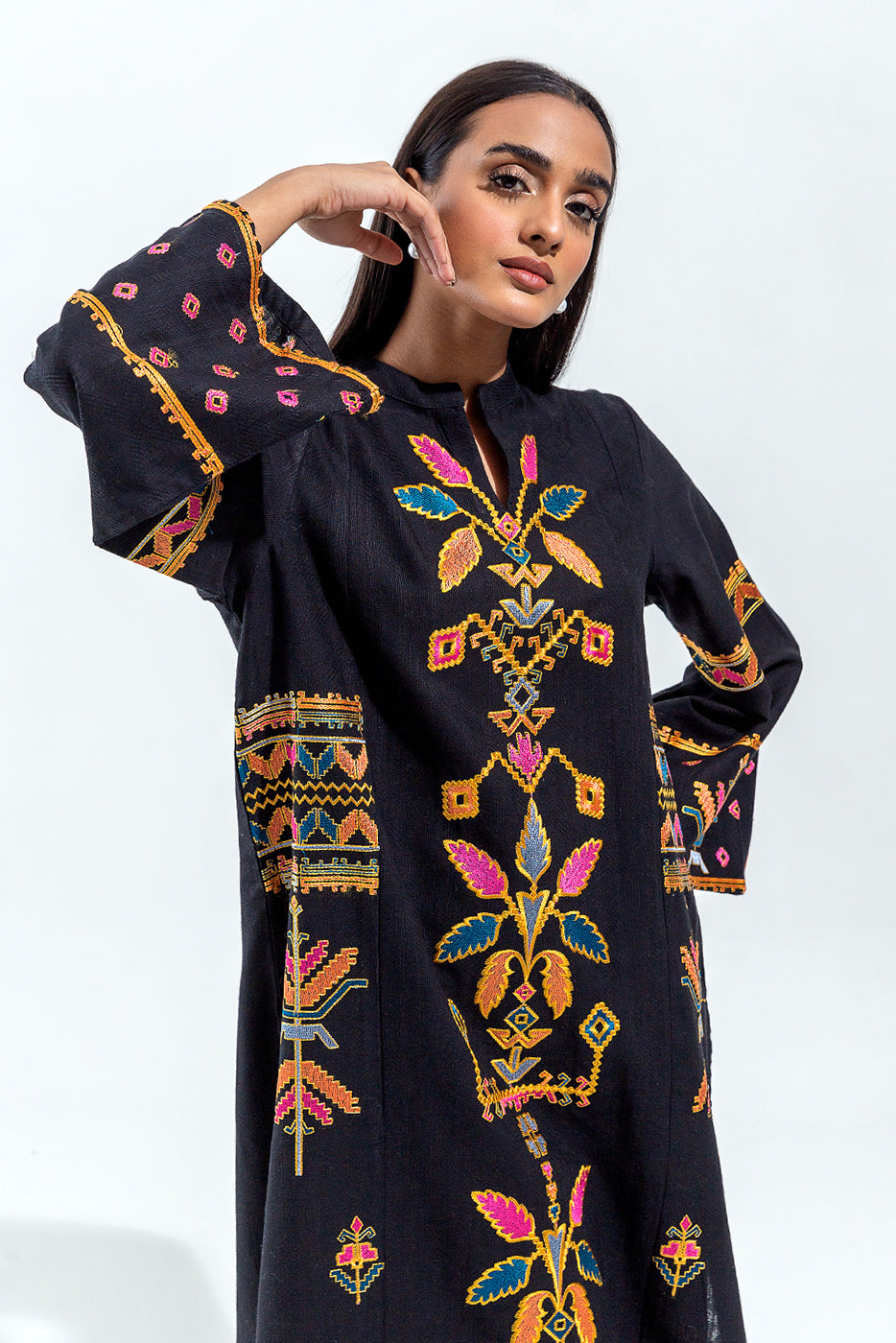 Beechtree - EMBROIDERED DORIA JACQUARD SHIRT (PRET)