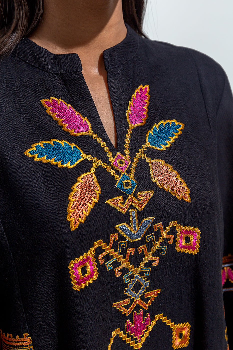 Beechtree - EMBROIDERED DORIA JACQUARD SHIRT (PRET)