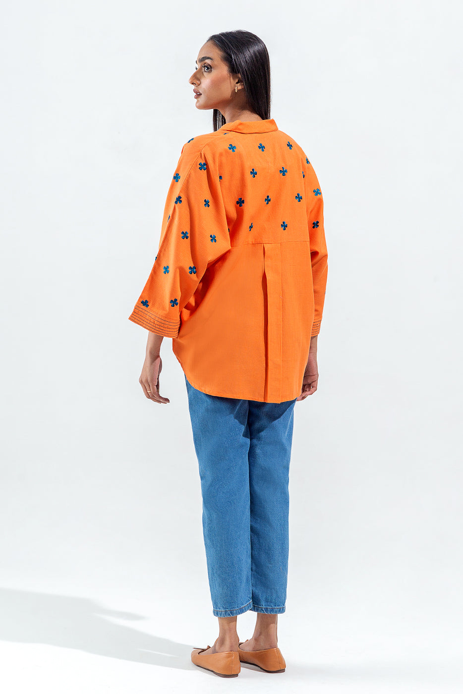 Beechtree - EMBROIDERED SLUB KHADDAR TOP (PRET)