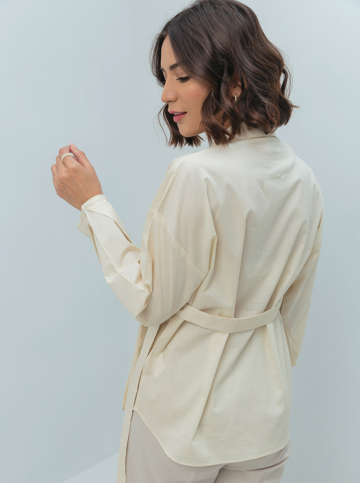 Beechtree - Offwhite Collar Wrap Top