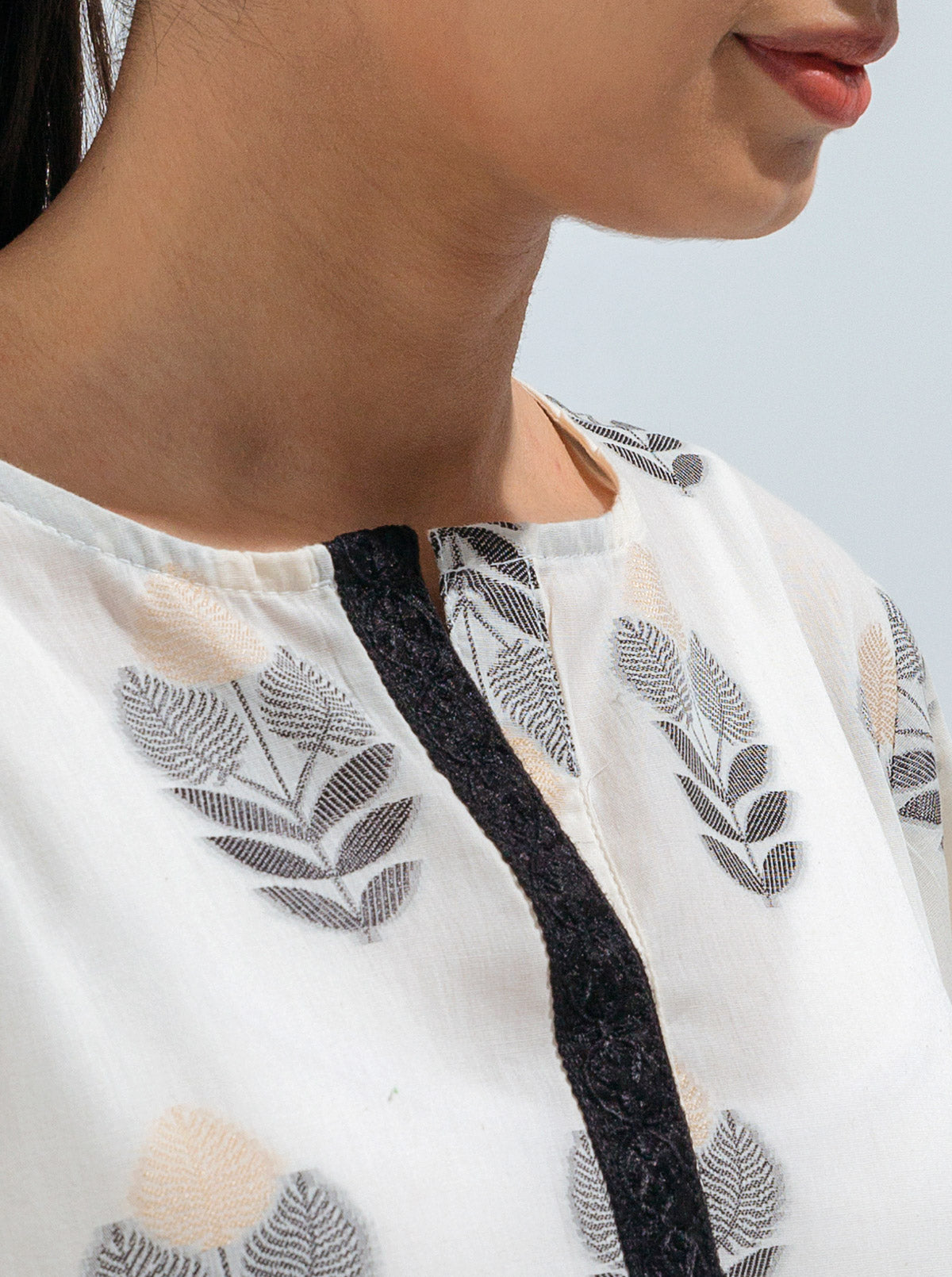 Beechtree - EMBROIDERED JACQUARD SHIRT (PRET)