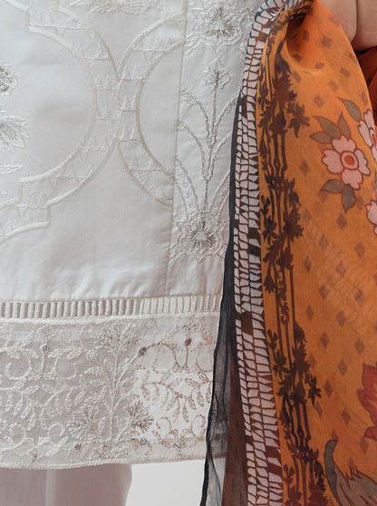 Beechtree - 2 PIECE EMBROIDERED LAWN SUIT (PRET)