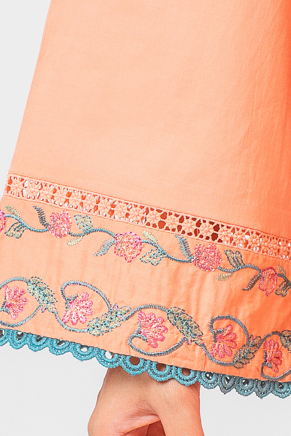 Beechtree - 2 PIECE EMBROIDERED LAWN SUIT (PRET)