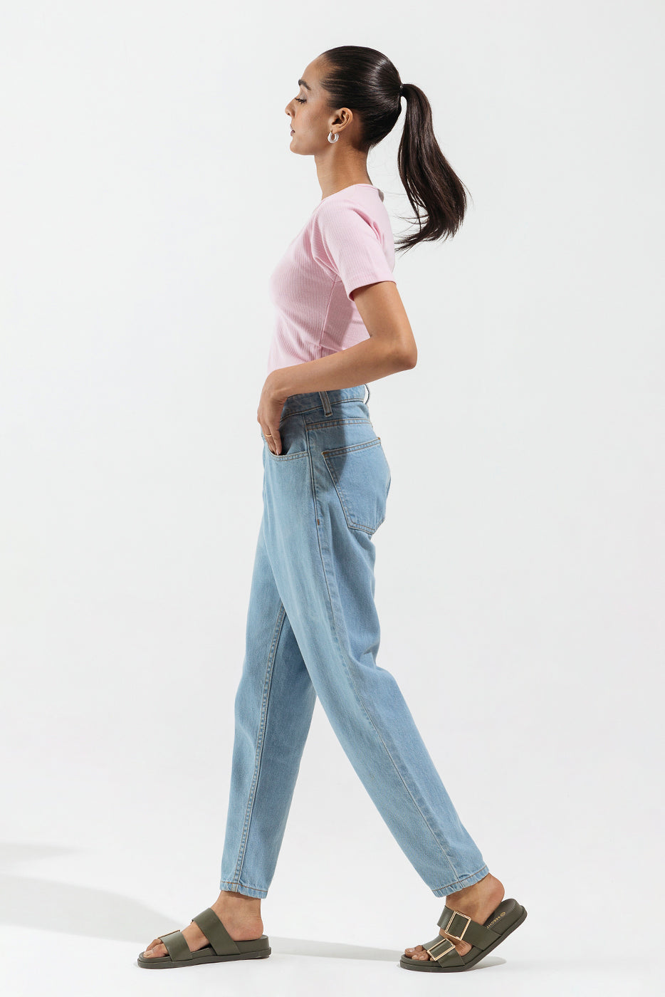 Beechtree - Light Pink V Neck Cropped Top