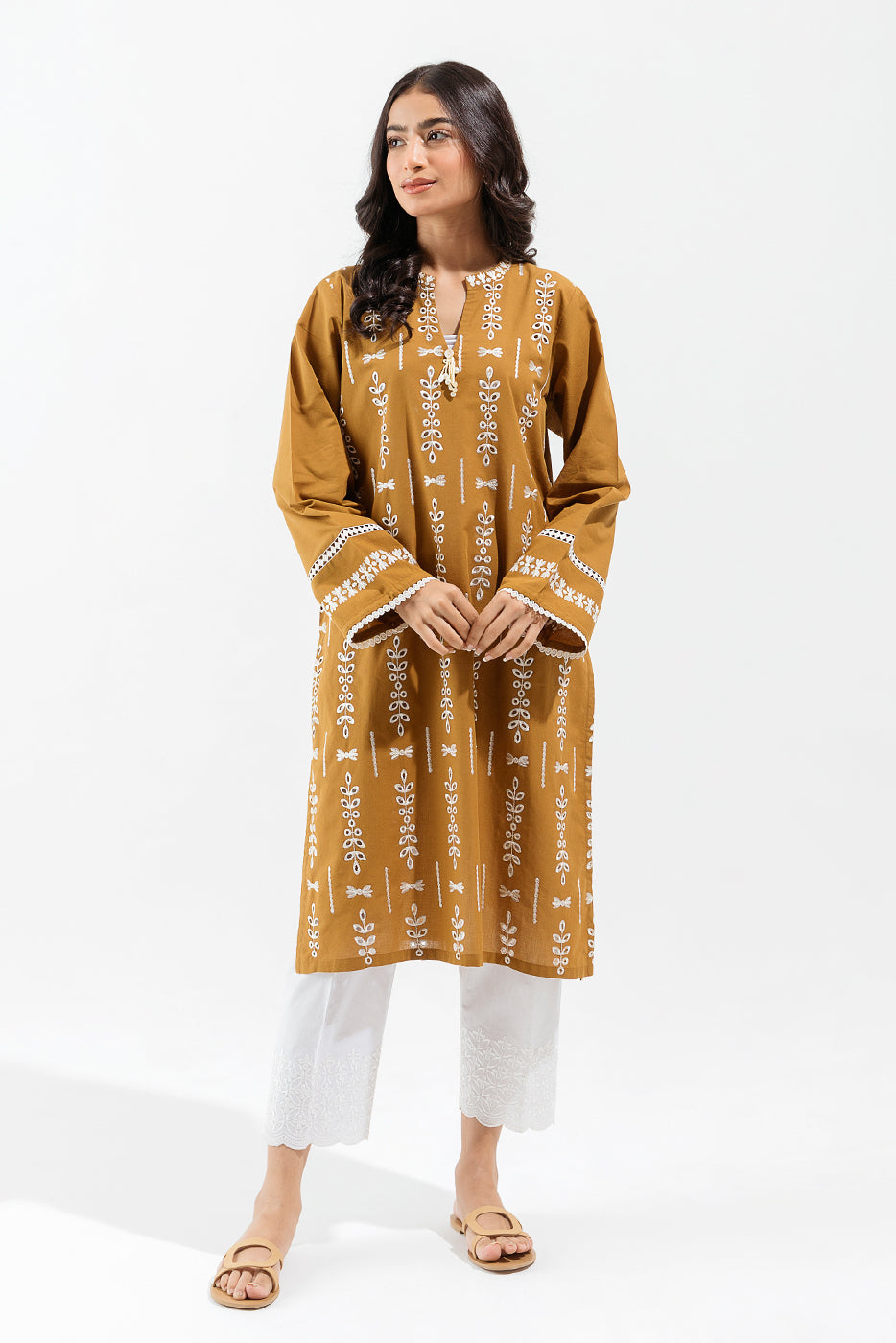 Beechtree - EMBROIDERED CHAMBRAY SHIRT (PRET)