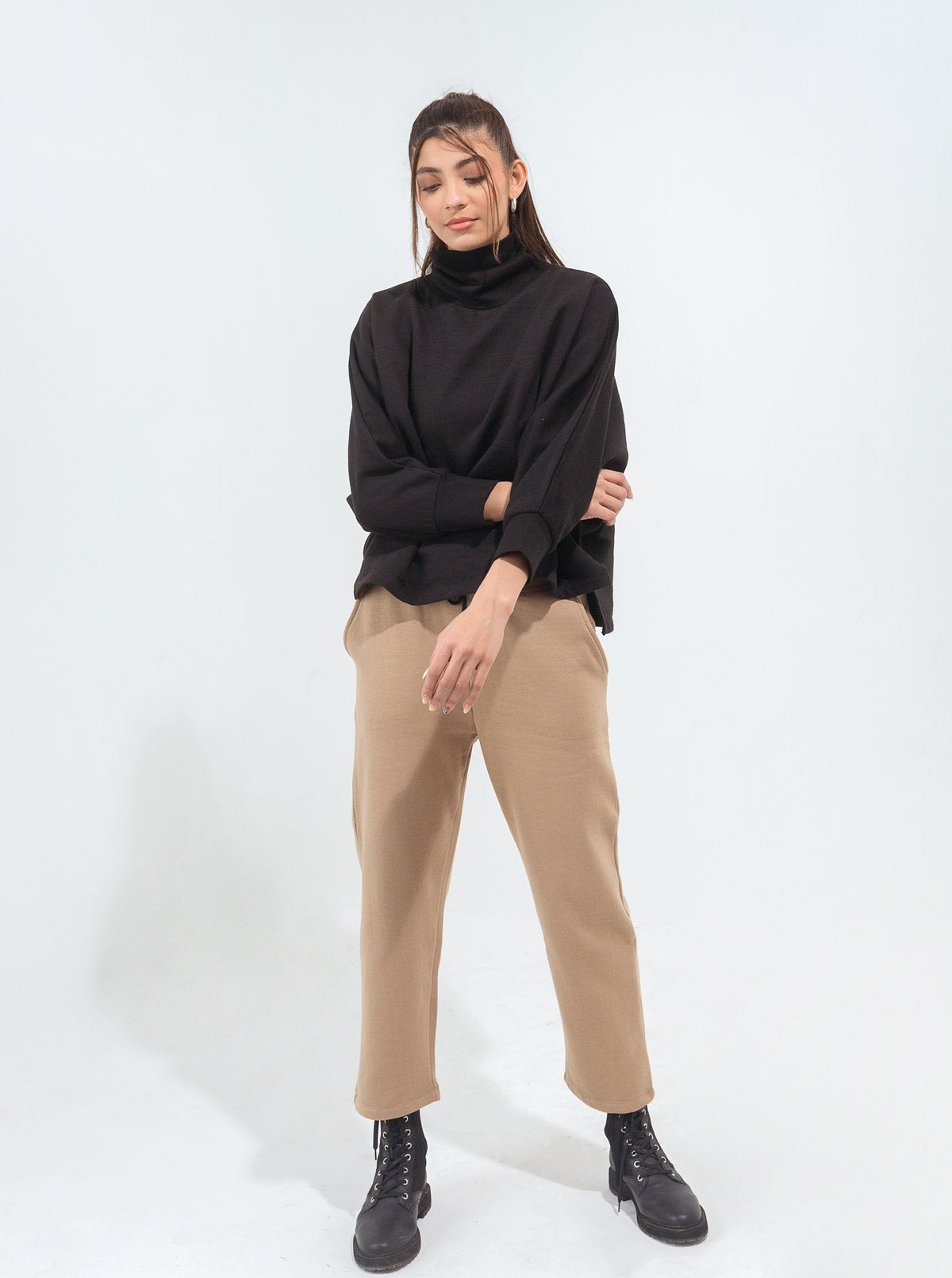 Beechtree - Black Batwing Sleeved Fleece Sweatshirt