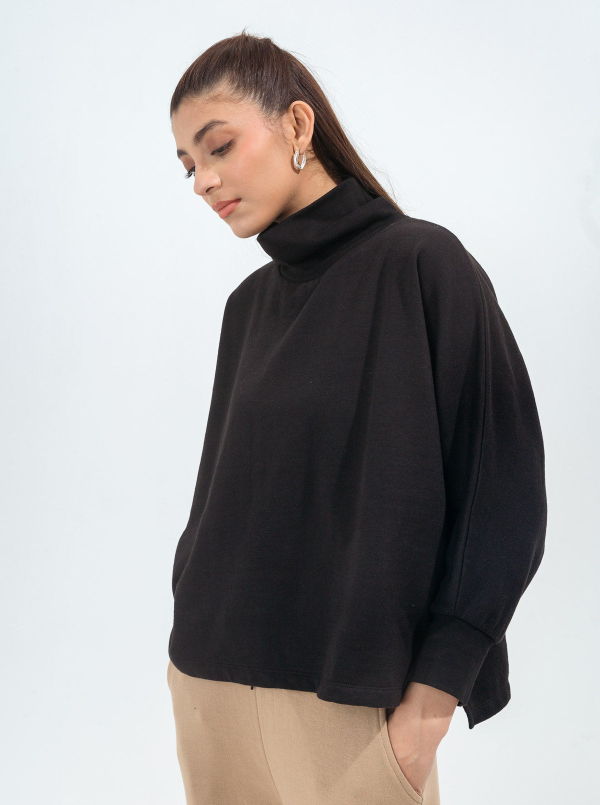 Beechtree - Black Batwing Sleeved Fleece Sweatshirt