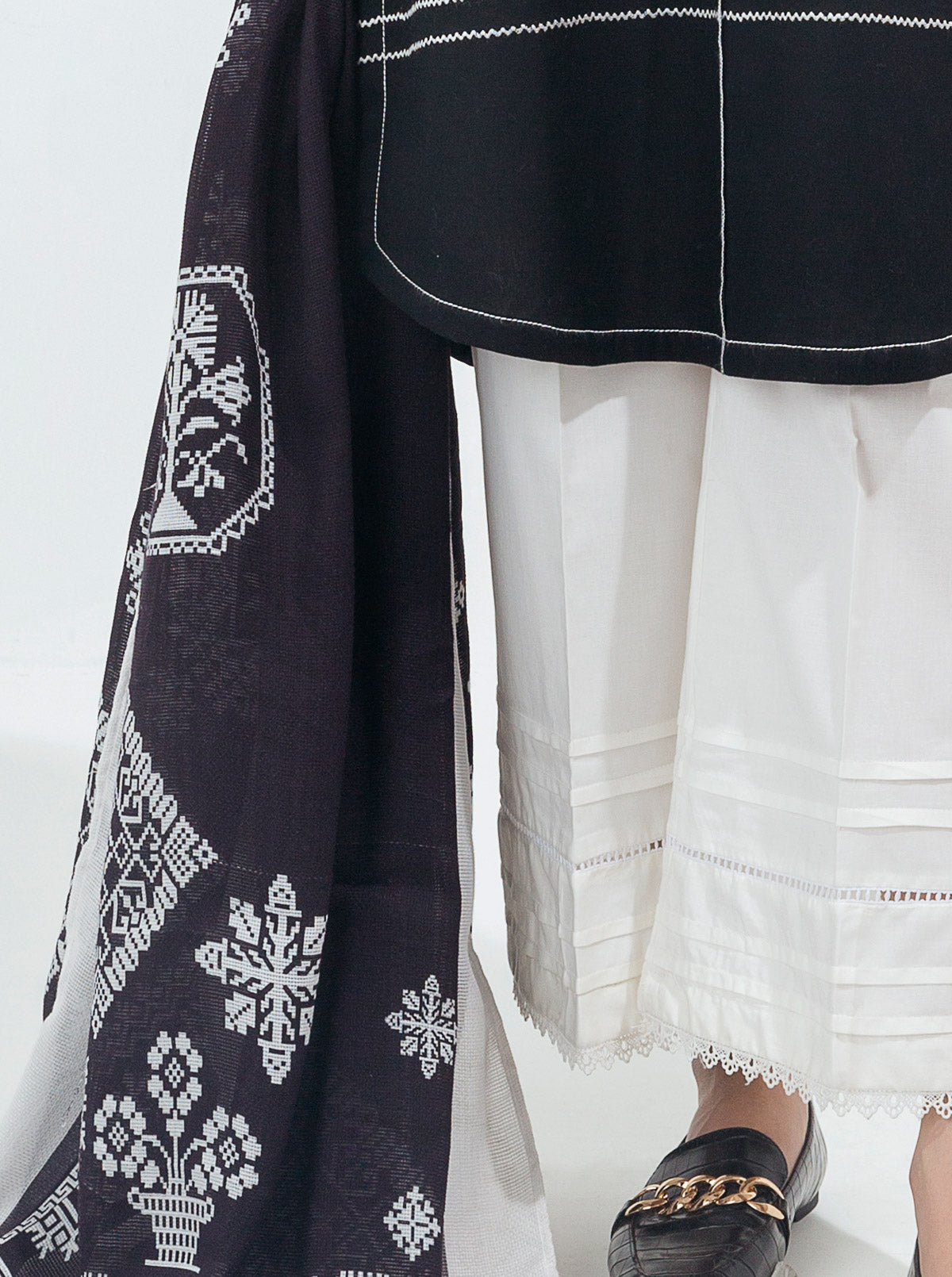 Beechtree - Basic Shirt With Stole