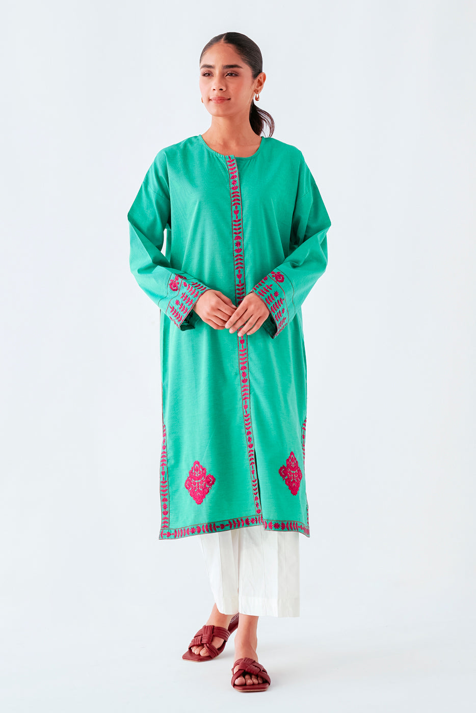 Beechtree - EMBROIDERED CHAMBRAY SHIRT (PRET)