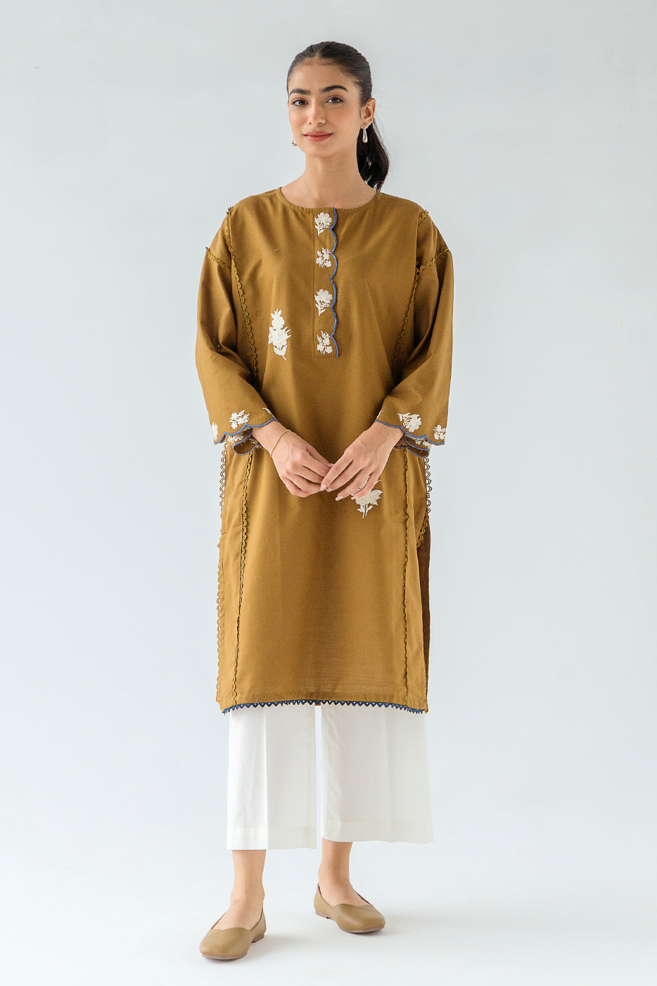 Beechtree - EMBROIDERED SLUB KHADDAR SHIRT (PRET)