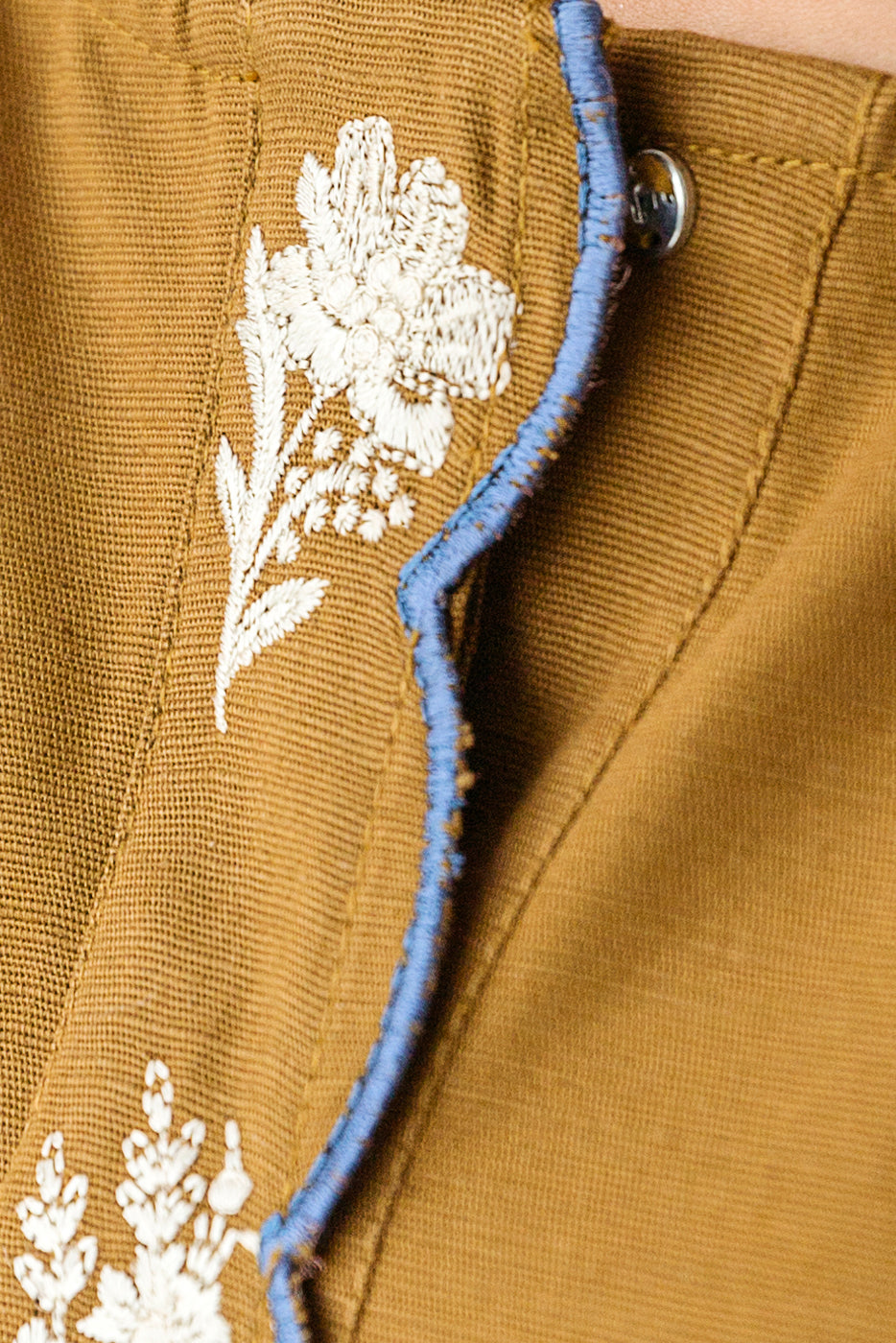 Beechtree - EMBROIDERED SLUB KHADDAR SHIRT (PRET)