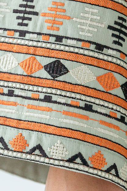 Beechtree - EMBROIDERED SLUB KHADDAR SHIRT (PRET)