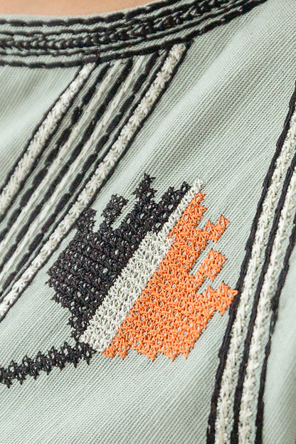 Beechtree - EMBROIDERED SLUB KHADDAR SHIRT (PRET)