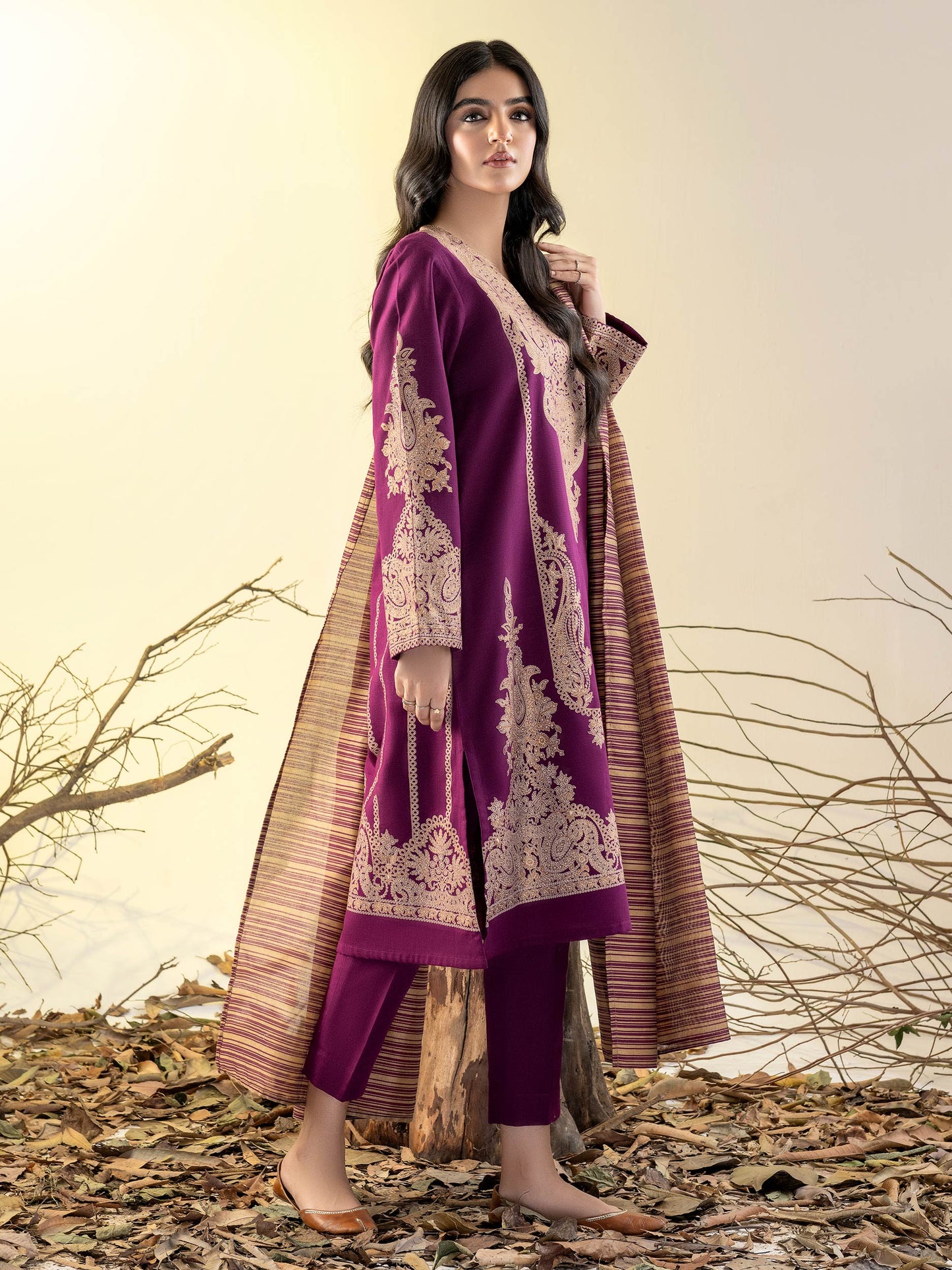 3 Piece Slub Khaddar Suit-Paste Print(Unstitched)