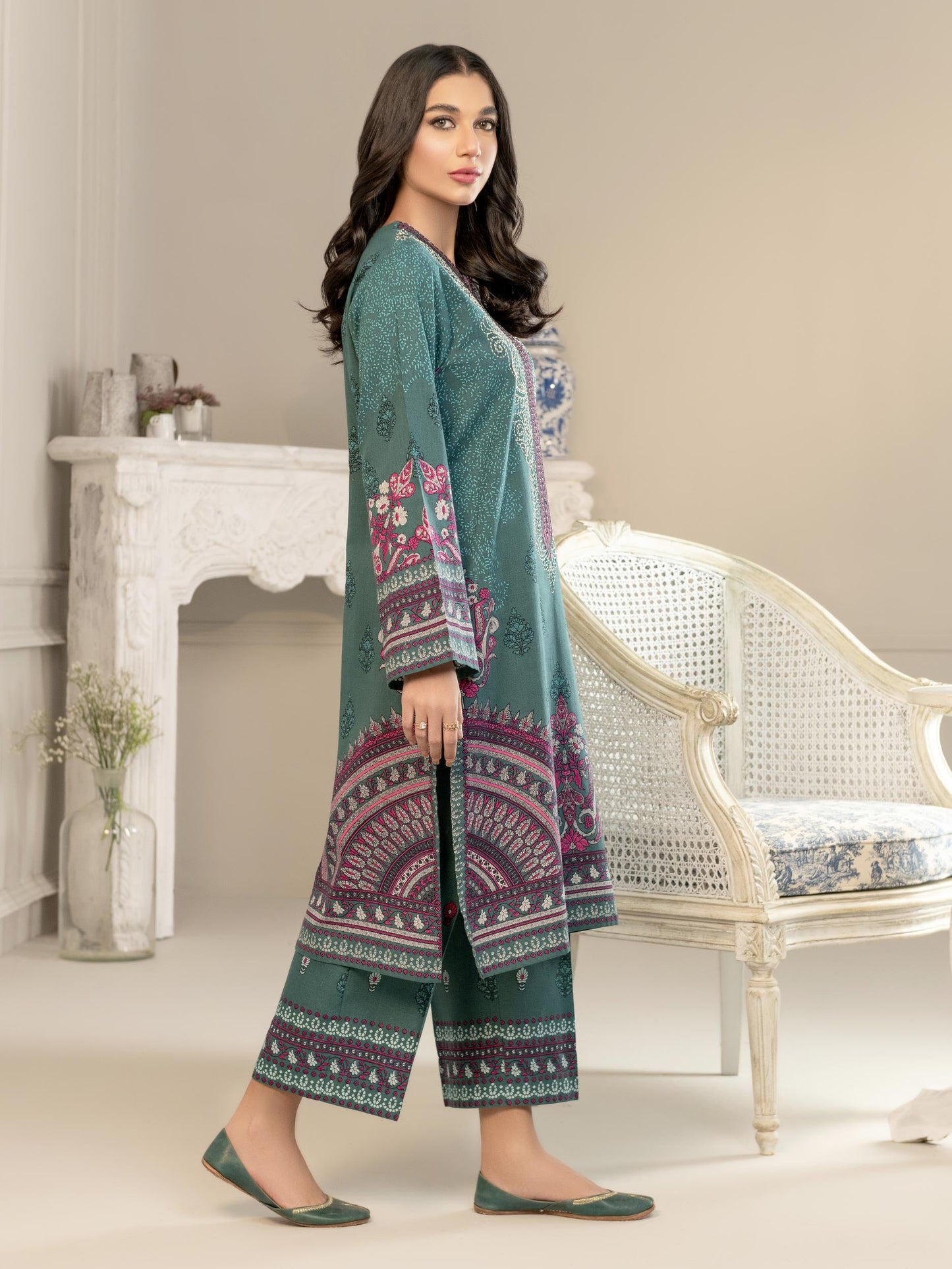 2 Piece Khaddar Suit-Embroidered(Unstitched)