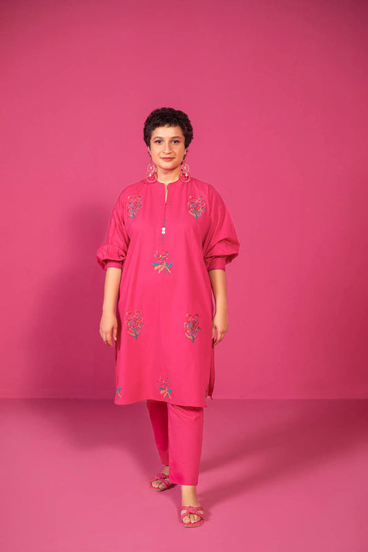 2 Pc Embroidered Karandi Outfit