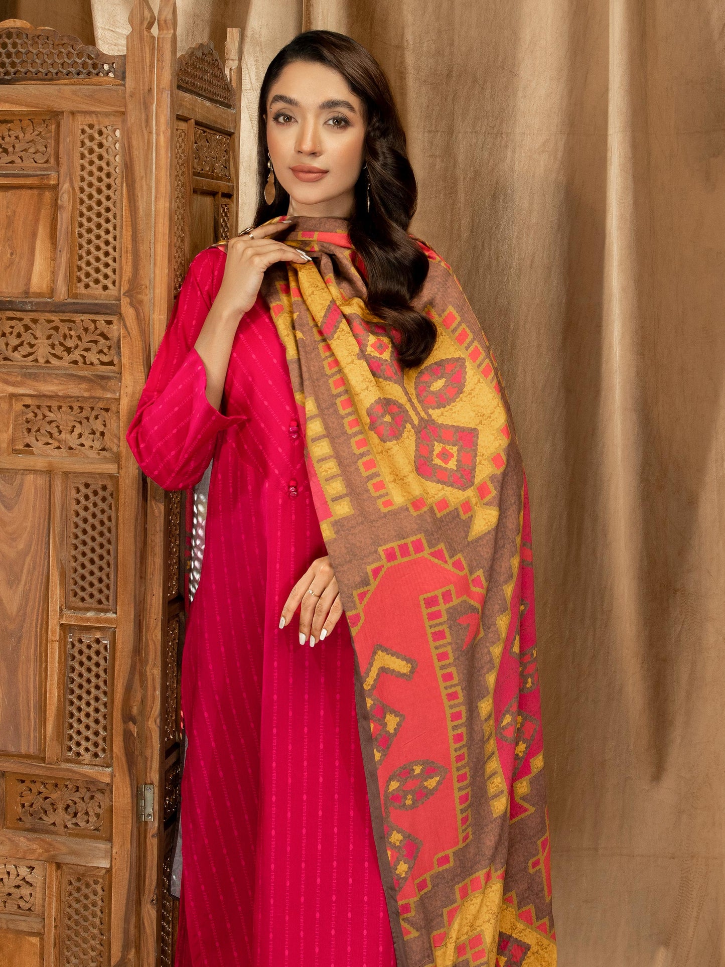 3 Piece Khaddar Suit-Printed (Unstitched)