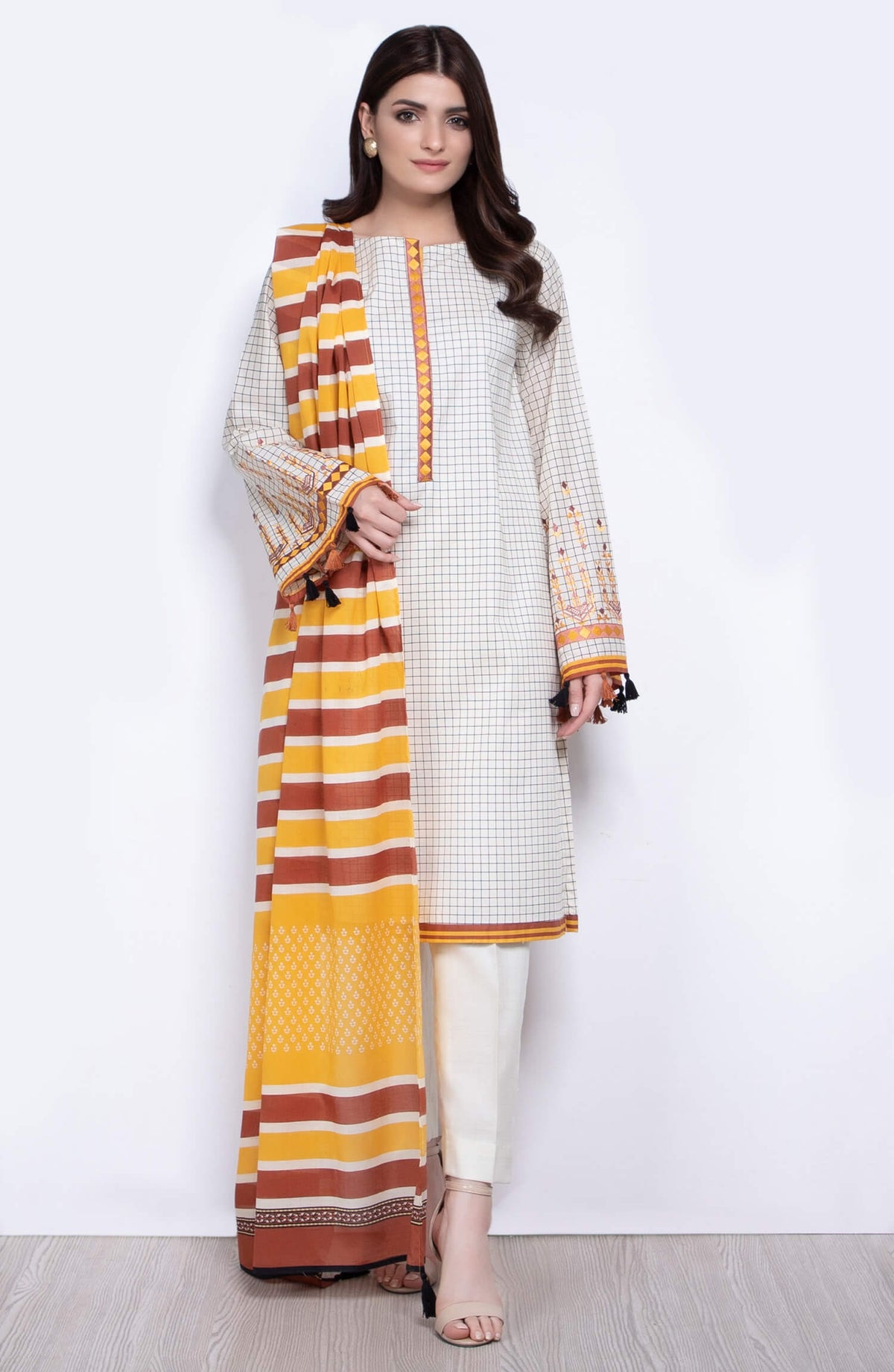 Orient - Unstitched 3 Piece Embroidered Lawn Suit