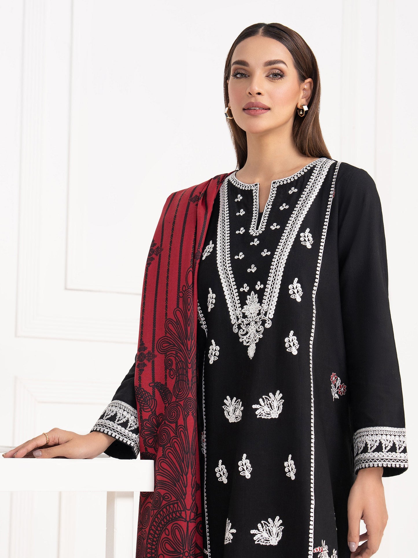 2 Piece Khaddar Suit-Embroidered(Unstitched)