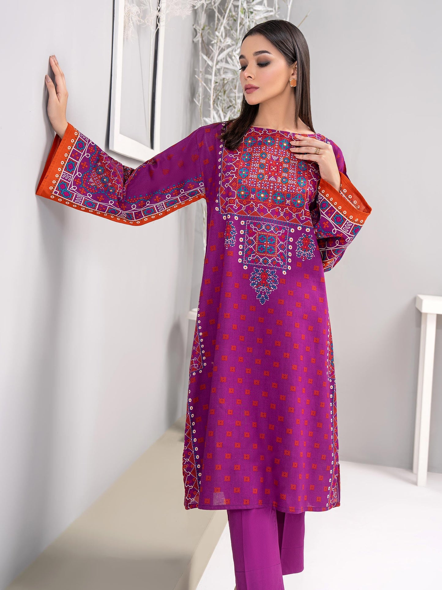 2 Piece Khaddar Suit-Printed(Unstitched)