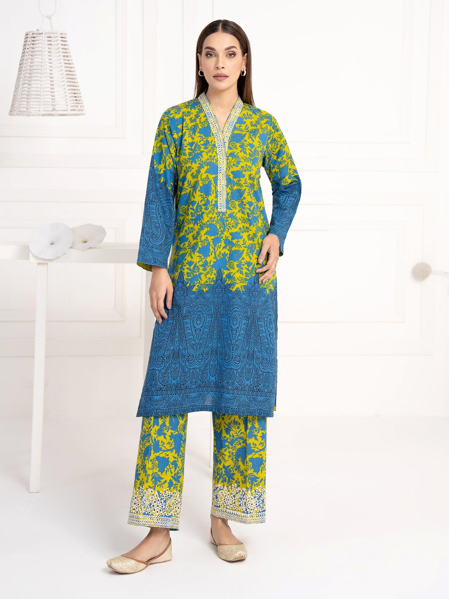 2 Piece Khaddar Suit-Embroidered(Unstitched)