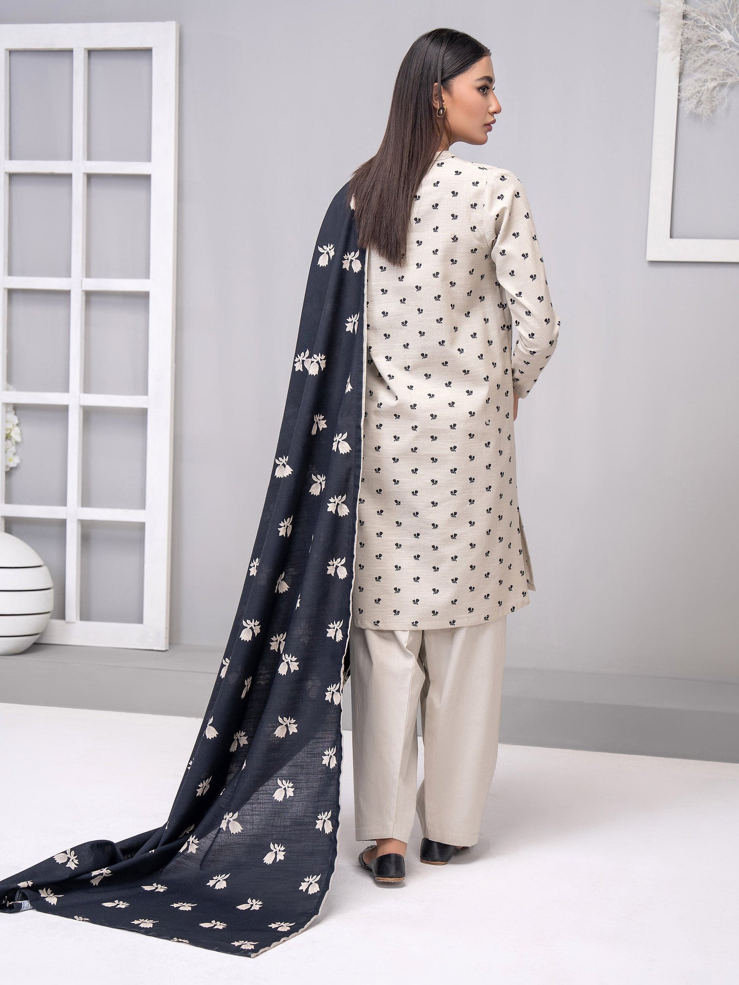 3 Piece Khaddar Suit-Printed(Unstitched)