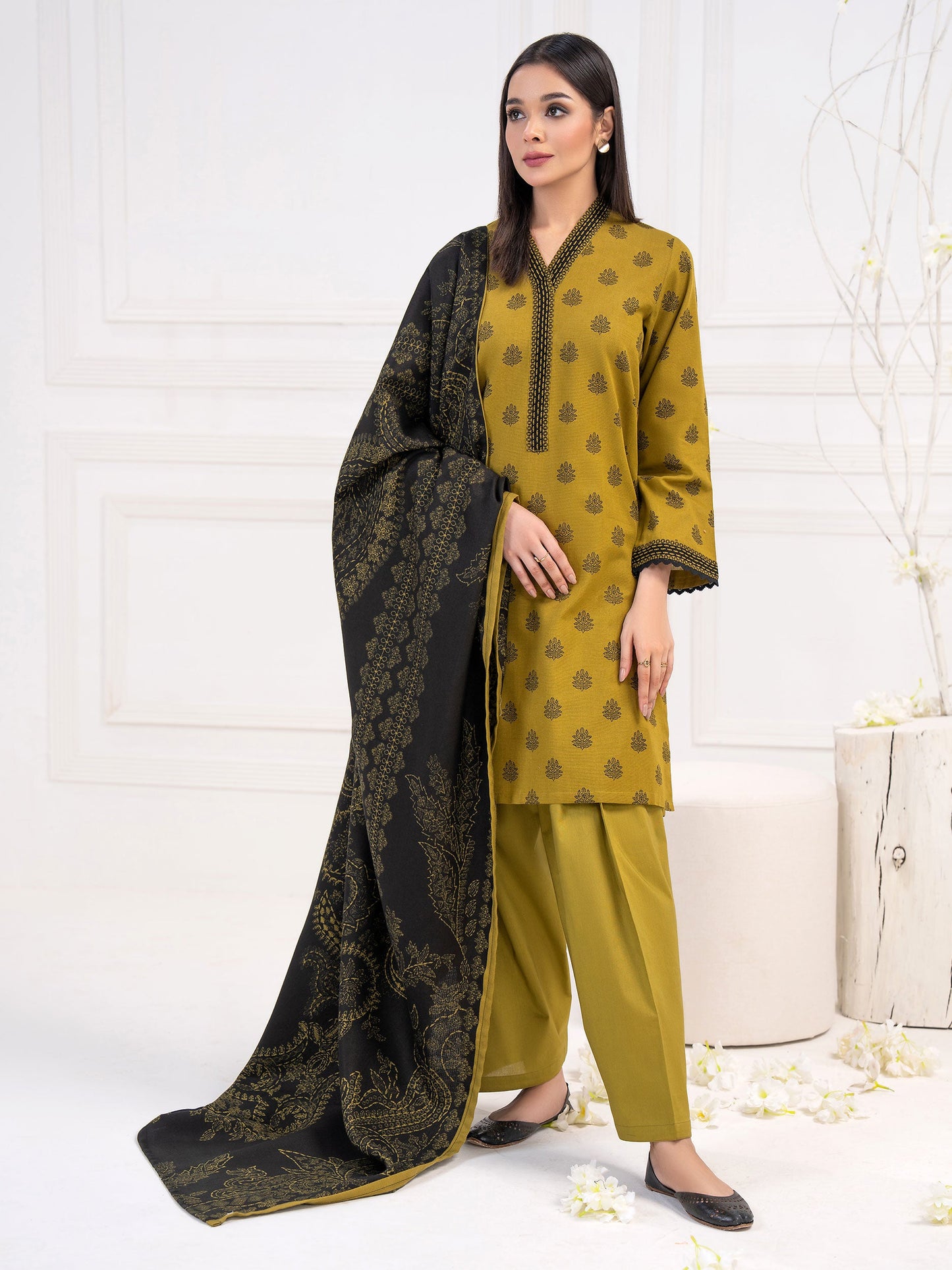 3 Piece Khaddar Suit-Printed(Unstitched)