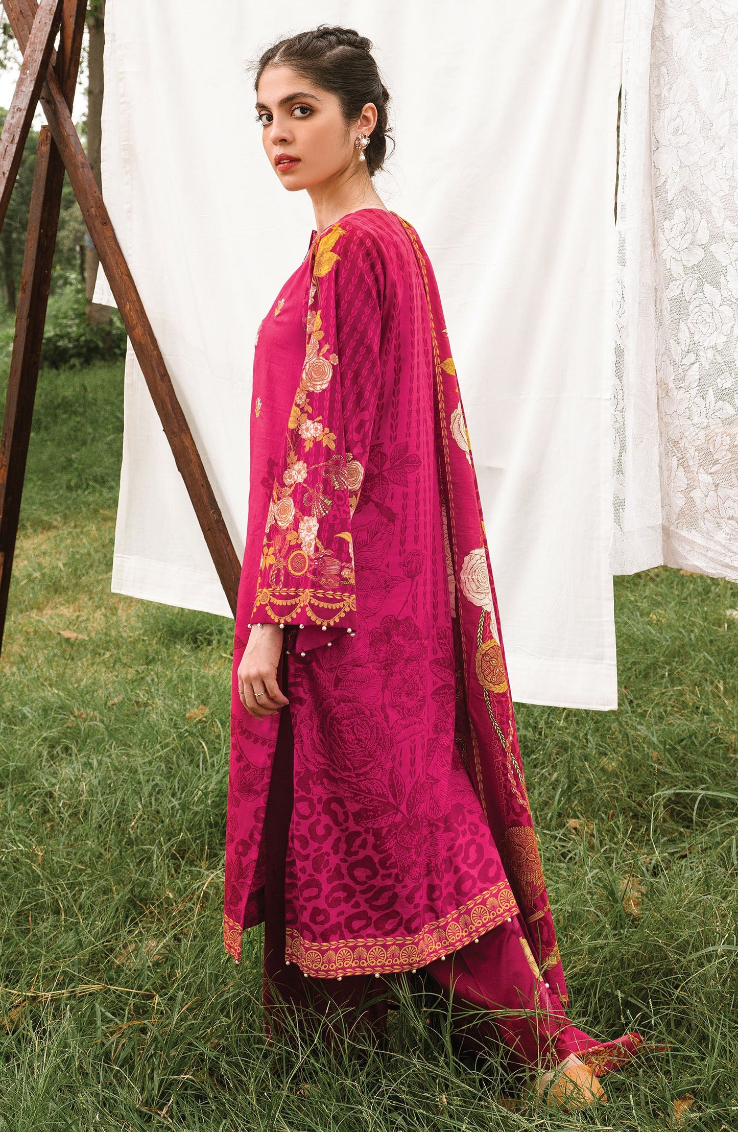 Orient - Unstitched 3 Piece Embroidered Textured Heavy Cotton Suit