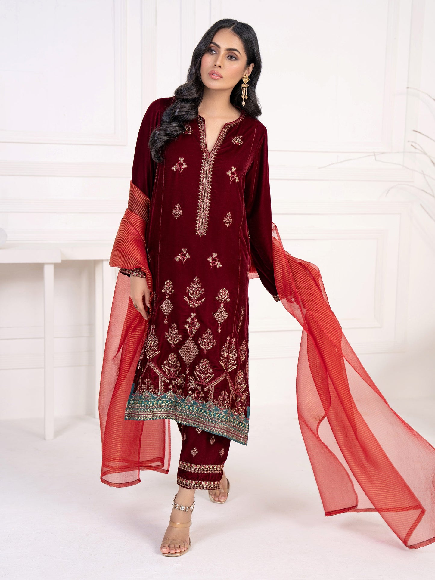 3 Piece Velvet Suit-Embroidered(Unstitched)